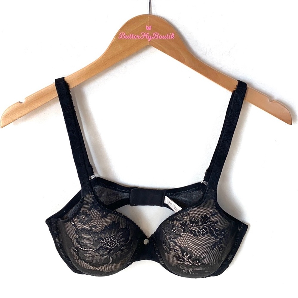 Victoria’s Secret body by Victoria Lined perfect coverage black‎ bra, size 36D